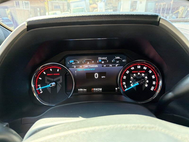 Used 2022 Ford F350 Lariat w/ Lariat Ultimate Package AWD/4WD image 17