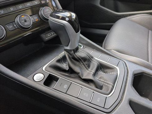 Used 2023 Volkswagen Jetta SE image 12