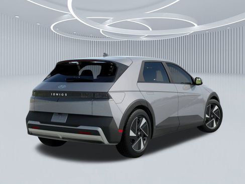 New 2026 Hyundai Ioniq 5 SEL image 4
