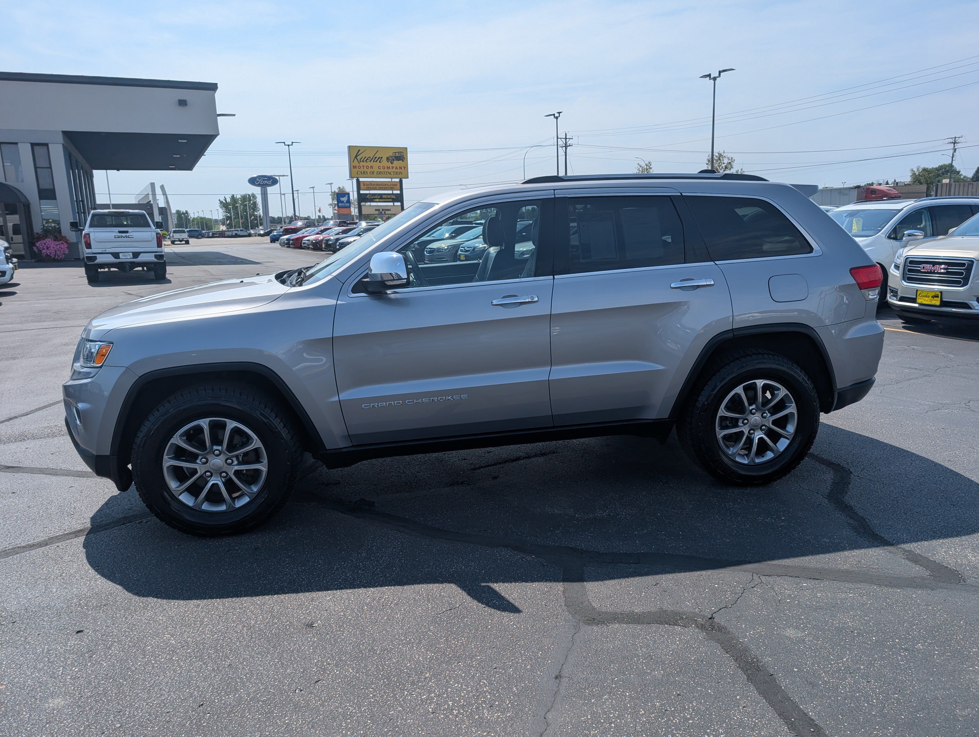 Used 2015 Jeep Grand Cherokee Limited AWD/4WD image 5