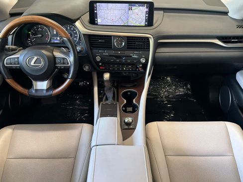 Used 2020 Lexus RX 350L Premium w/ Premium Package AWD/4WD image 3