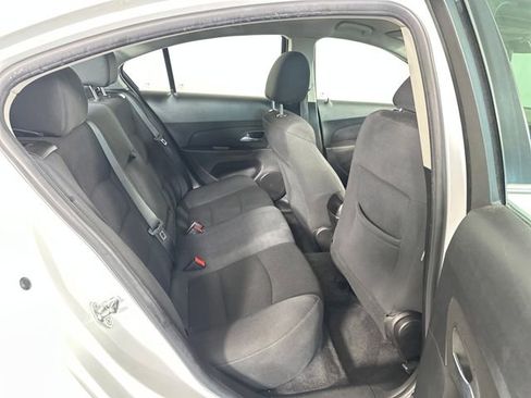 Used 2016 Chevrolet Cruze LT image 26