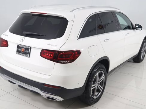 Used 2022 Mercedes-Benz GLC 300 4MATIC w/ Driver Assistance Package image 60