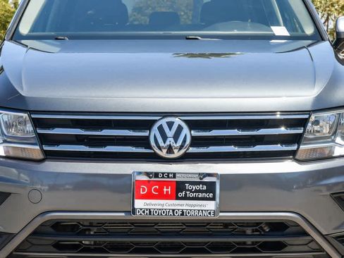 Used 2020 Volkswagen Tiguan SE w/ Panoramic Sunroof Package FWD image 5