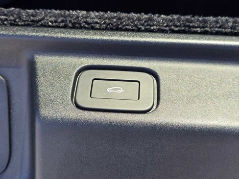 Used 2024 Land Rover Range Rover Long Wheelbase Autobiography AWD/4WD image 19