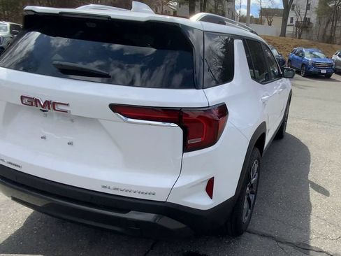 New 2026 GMC Terrain Elevation w/ Elevation Premium Package AWD/4WD image 9