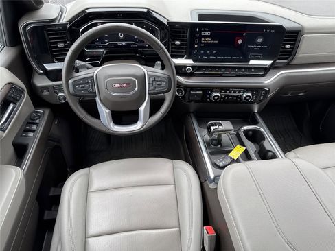 Used 2024 GMC Sierra 1500 SLT w/ SLT Premium Plus Package AWD/4WD image 15
