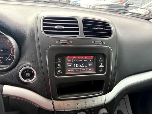 Used 2013 Dodge Journey SE image 20