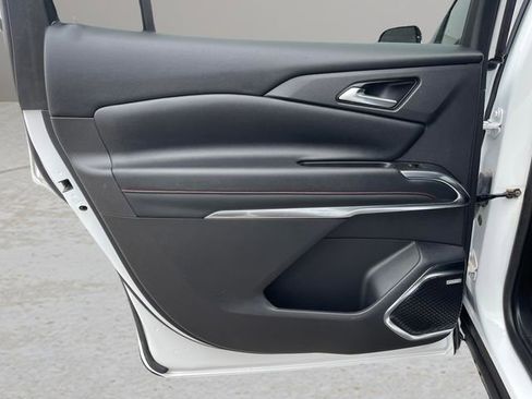 Used 2024 Chevrolet Traverse Z71 w/ Enhanced Driving Package image 15