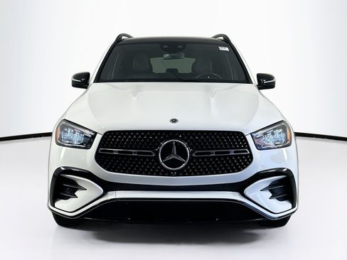Used 2024 Mercedes-Benz GLE 450e 4MATIC image 2