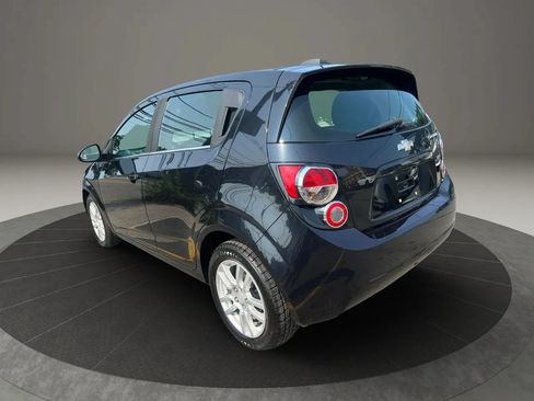 Used 2015 Chevrolet Sonic LT w/ Fun and Sun Package FWD image 7