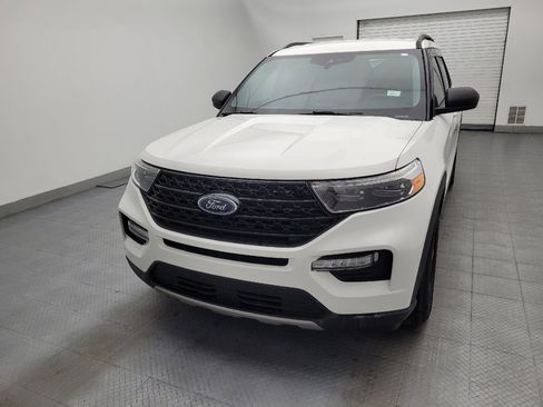 Used 2021 Ford Explorer XLT w/ Equipment Group 202A RWD image 15