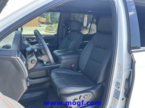 Used 2022 Chevrolet Tahoe RST w/ Sport Performance Package AWD/4WD image 20