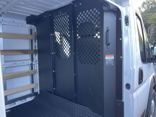 Used 2025 RAM ProMaster 2500 w/ U-Haul Equipment Group FWD image 8