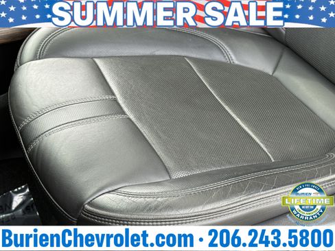 Used 2020 Chevrolet Silverado 1500 High Country w/ Technology Package AWD/4WD image 11