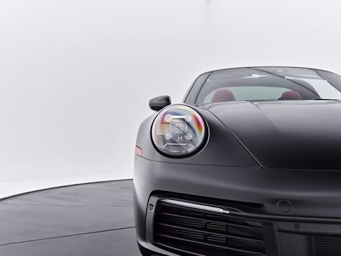 Used 2021 Porsche 911 Targa 4S AWD/4WD image 24