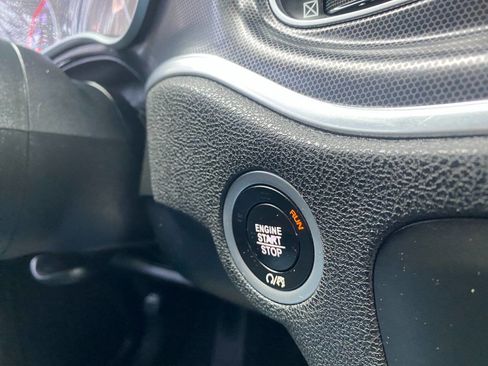 Used 2018 Dodge Charger R/T image 24