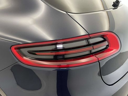 Used 2018 Porsche Macan S AWD/4WD image 16