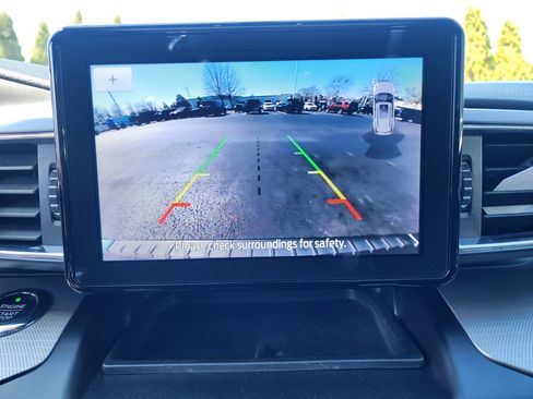 Used 2020 Ford Explorer XLT w/ Equipment Group 202A image 35