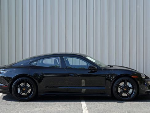 Used 2024 Porsche Taycan GTS w/ Premium Package (P6U) AWD/4WD image 59