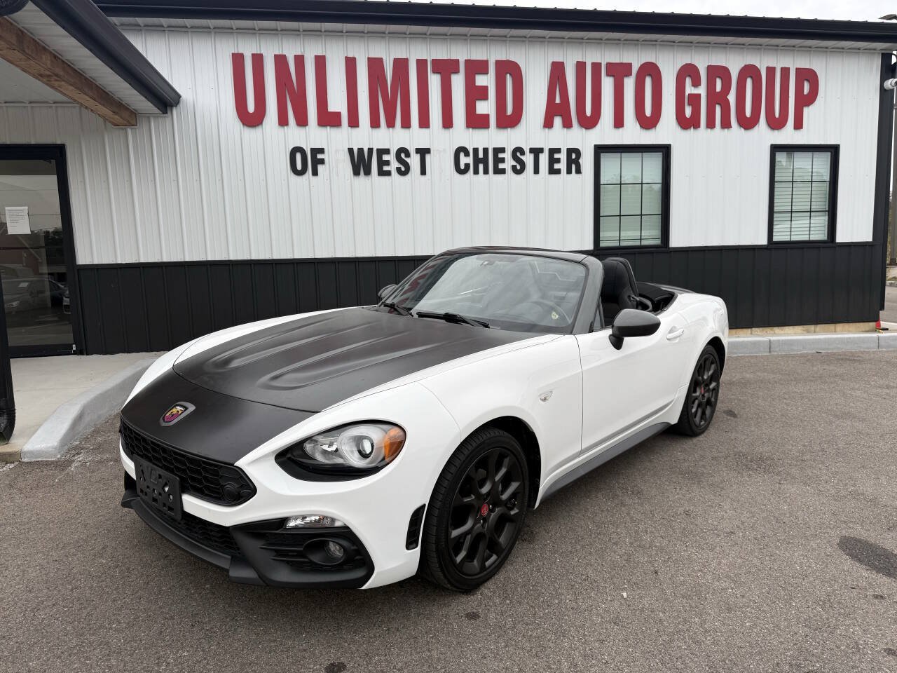 Used 2017 FIAT 124 Spider Abarth RWD image 1