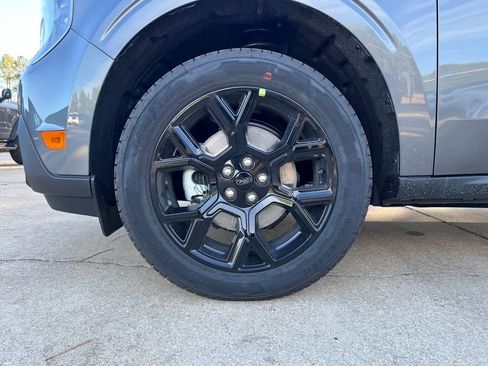 New 2025 Ford Maverick XLT w/ XLT Luxury Package image 23