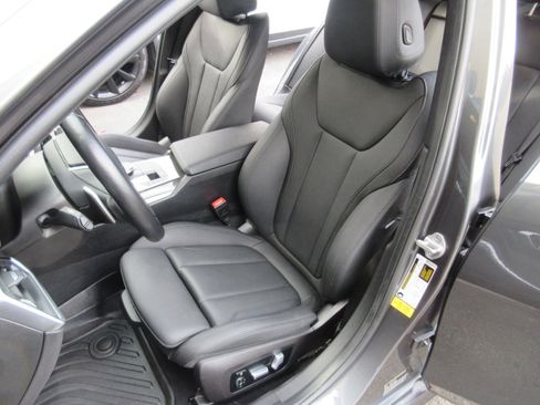 Used 2021 BMW 330i Sedan w/ Premium Package image 8