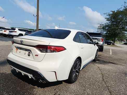 Used 2022 Toyota Corolla SE FWD image 5