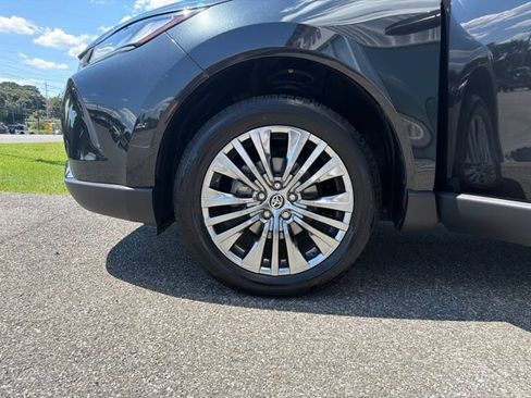 Used 2024 Toyota Venza Limited AWD/4WD image 25