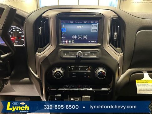 Used 2021 Chevrolet Silverado 1500 Custom Trail Boss w/ Safety Confidence Package image 11