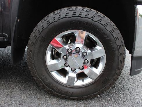 Used 2016 GMC Sierra 2500 SLT w/ Driver Alert Package AWD/4WD image 9