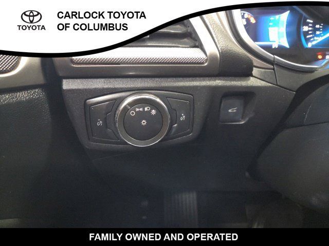 Used 2017 Ford Fusion SE w/ Fusion SE Technology Package FWD image 27