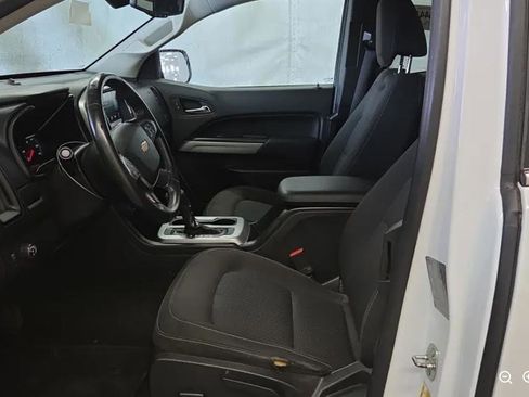 Used 2015 Chevrolet Colorado LT w/ LT Convenience Package image 6