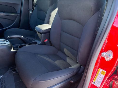 Used 2016 Chevrolet Cruze LT w/ Technology Package image 17