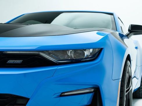 Used 2022 Chevrolet Camaro SS RWD image 11