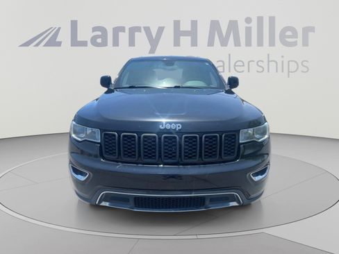Used 2018 Jeep Grand Cherokee Limited AWD/4WD image 9
