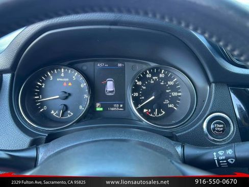 Used 2018 Nissan Rogue SV FWD image 18