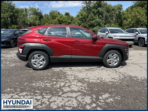 New 2027 Hyundai Kona SE FWD image 8