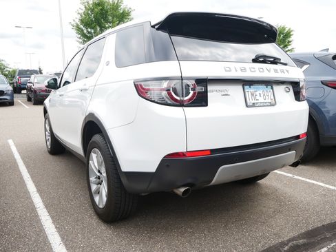 Used 2019 Land Rover Discovery Sport HSE AWD/4WD image 4