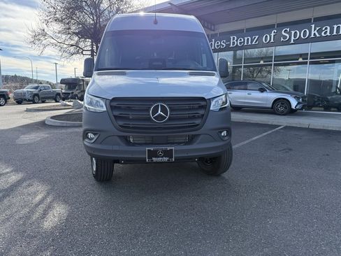 New 2025 Mercedes-Benz Sprinter 2500 image 5