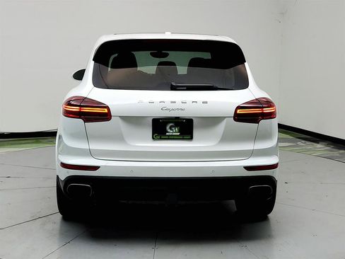 Used 2017 Porsche Cayenne Platinum Edition w/ Premium Package (PJV) AWD/4WD image 6