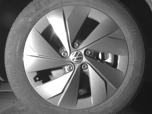 Used 2025 Volkswagen Taos S image 13