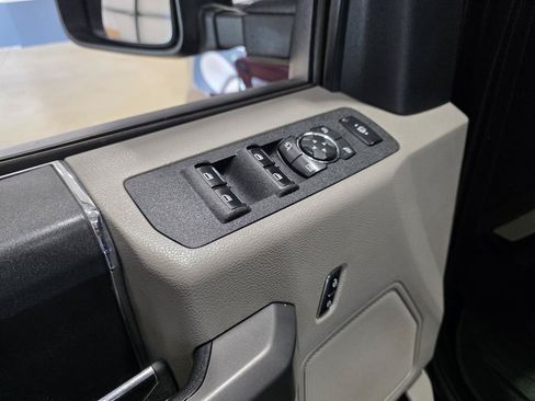 Used 2019 Ford F250 XLT w/ XLT Value Package AWD/4WD image 13