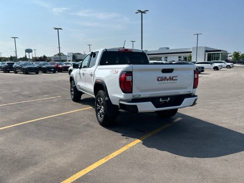 Used 2024 GMC Canyon AT4 w/ Canyon Safety Plus Package AWD/4WD image 9