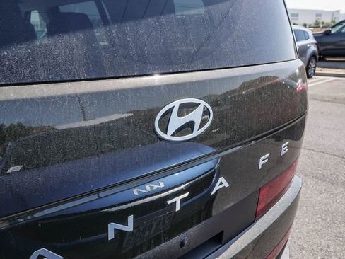 Used 2025 Hyundai Santa Fe SEL FWD image 12