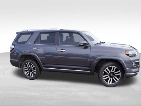 Used 2018 Toyota 4Runner Limited image 2