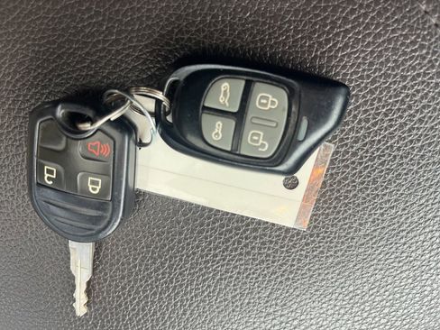 Used 2016 Ford F350 Lariat w/ Chrome Package image 26