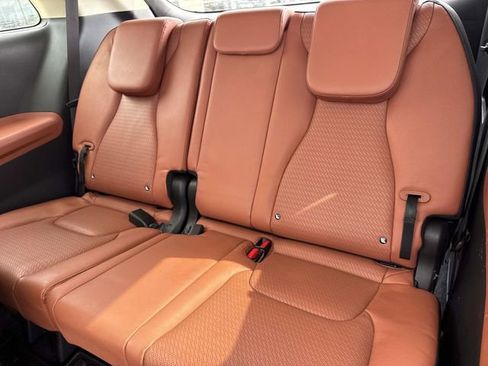 Used 2023 Kia Carnival SX Prestige FWD image 16