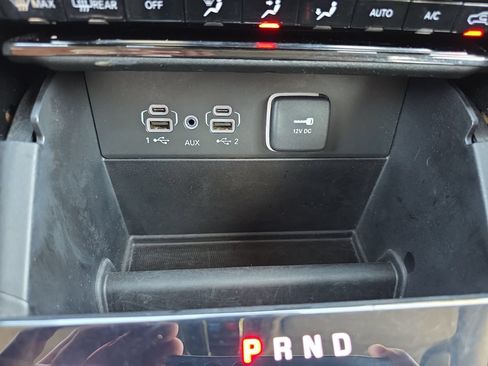 Used 2023 Jeep Grand Cherokee L Limited AWD/4WD image 27