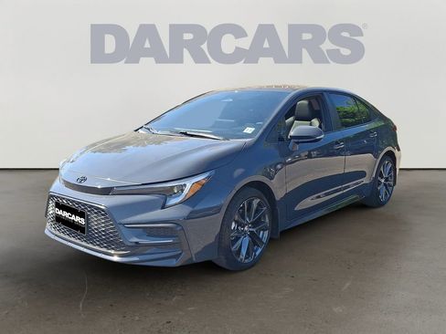 Used 2026 Toyota Corolla XSE FWD image 3